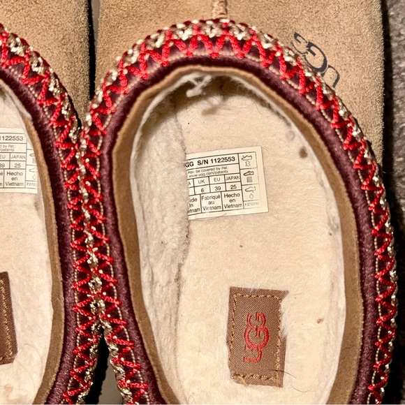 UGG Women's Tan Slippers with Red Trim - Picture 4 of 4